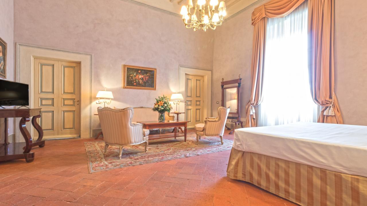 Badia Di Campoleone - Italianway Arezzo Room photo