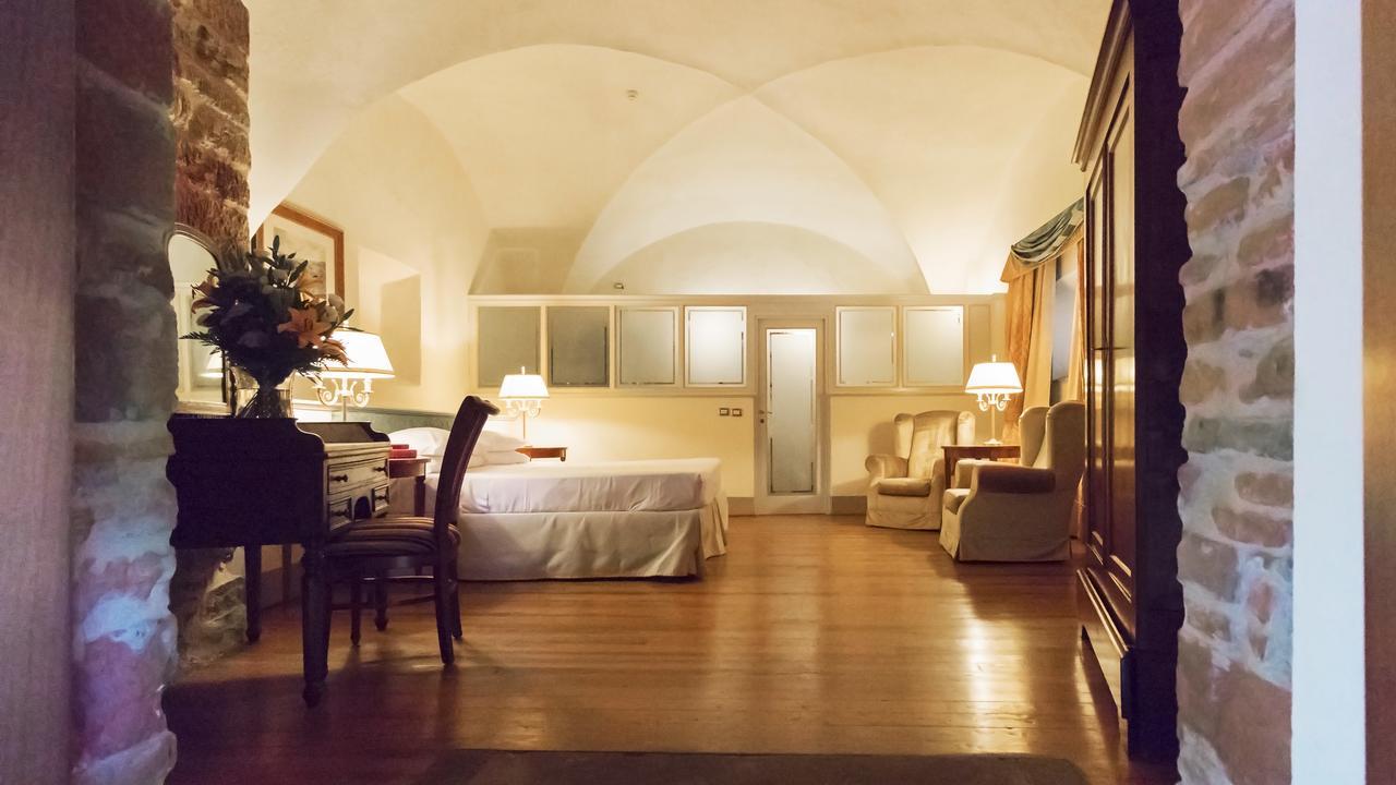 Badia Di Campoleone - Italianway Arezzo Room photo