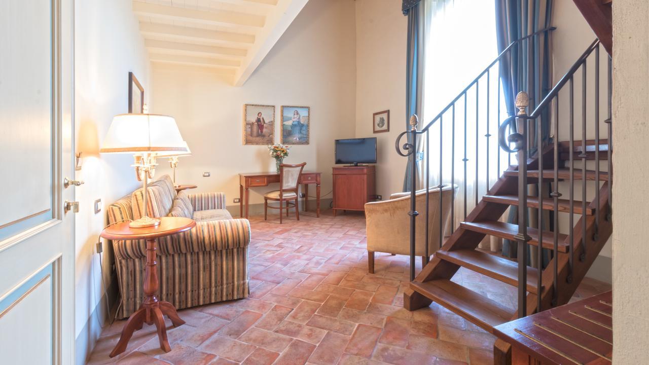 Badia Di Campoleone - Italianway Arezzo Room photo